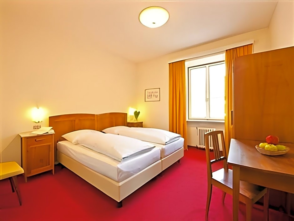 Double Room — 2 fotoğraftan 1. fotoğraf