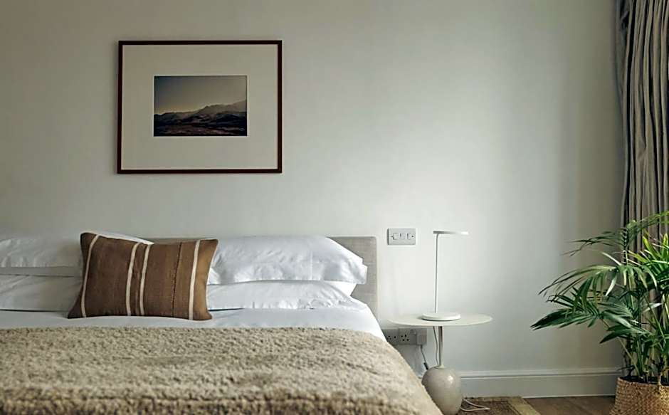 Europa House Apartments