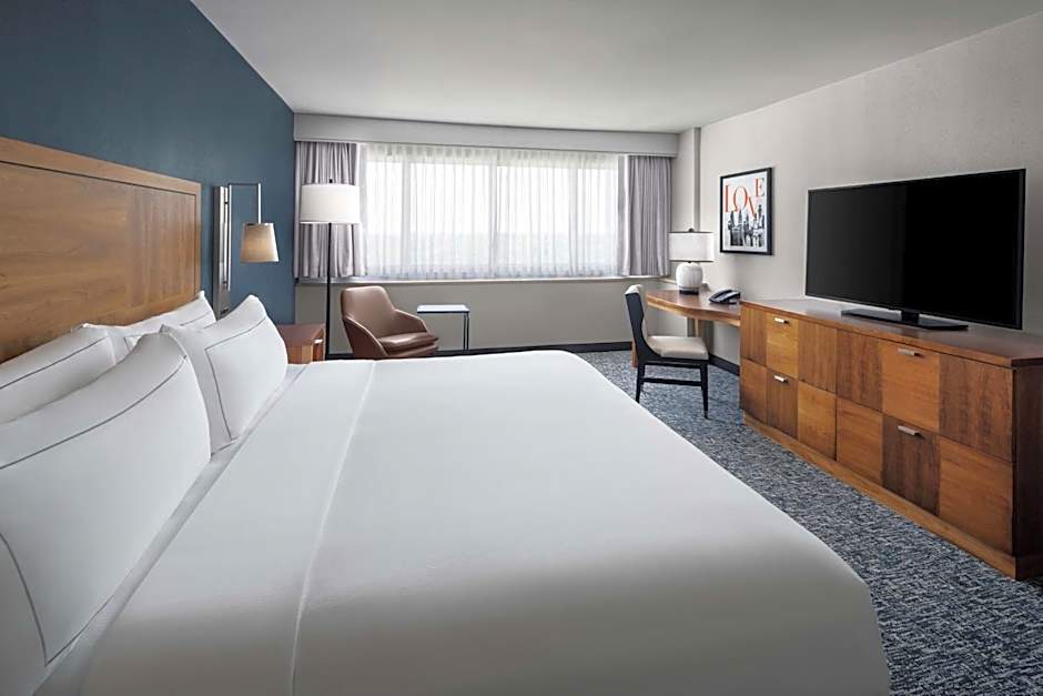 The Alloy King of Prussia - a DoubleTree by Hilton