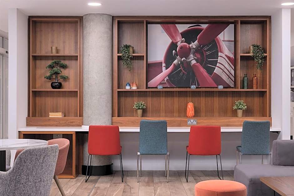 Hampton By Hilton London Stansted Airport