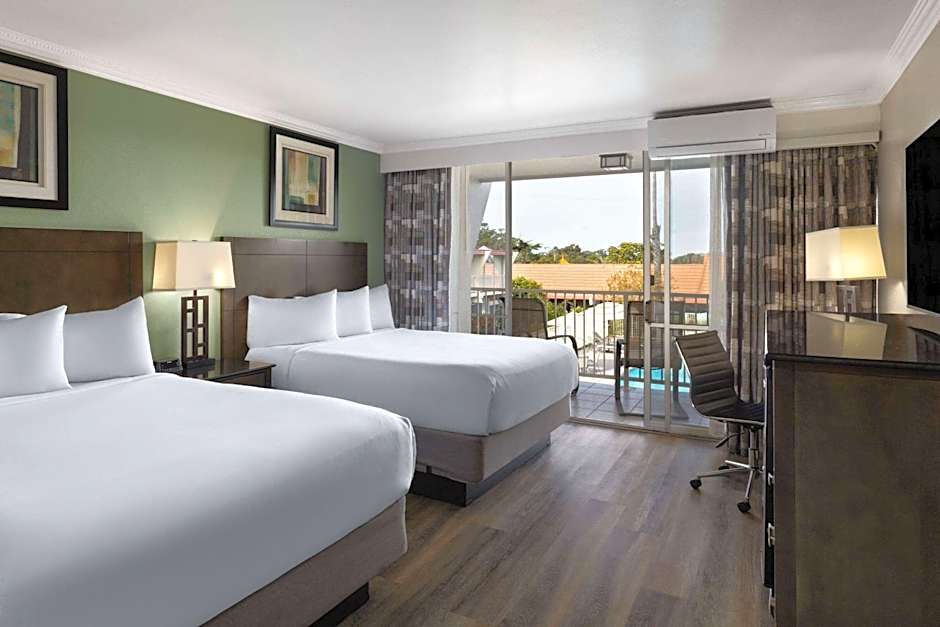 Travelodge by Wyndham Monterey Bay