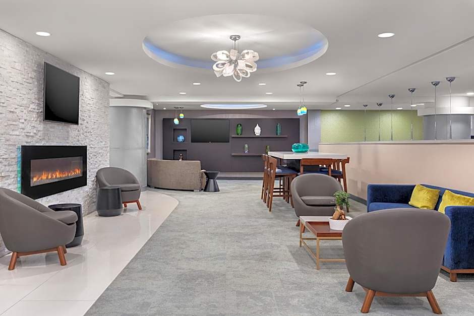 Crowne Plaza Kitchener-Waterloo By IHG