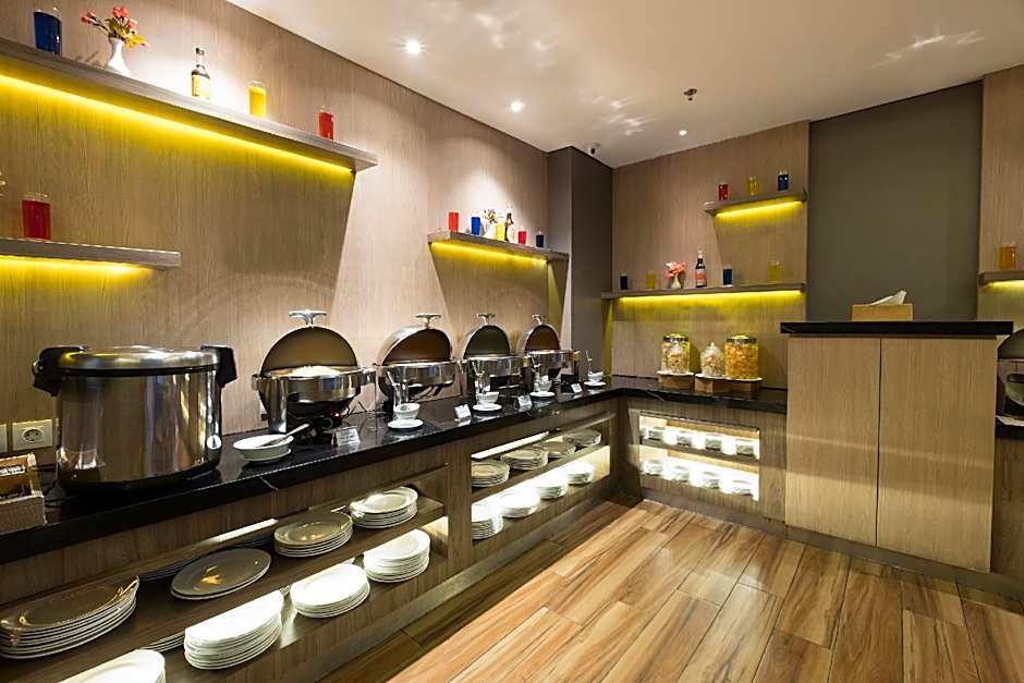 Hotel 88 ITC Fatmawati Jakarta