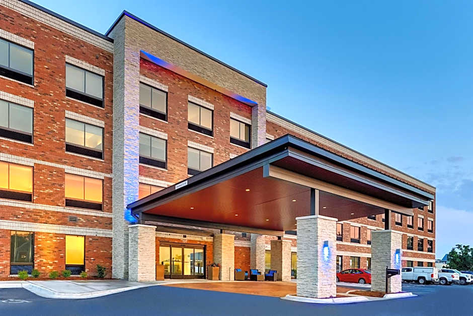 Holiday Inn Express Wilmington - Porters Neck By IHG