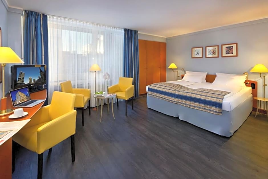 Photo 1 of 4 of Superior King or Twin Room