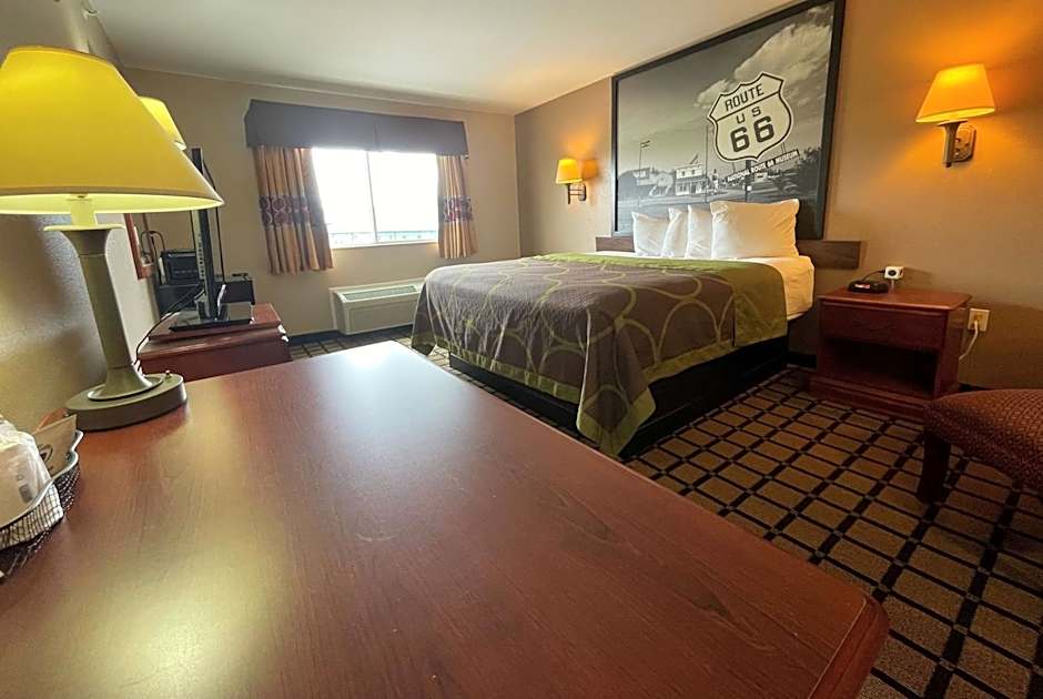 Super 8 by Wyndham Rolla
