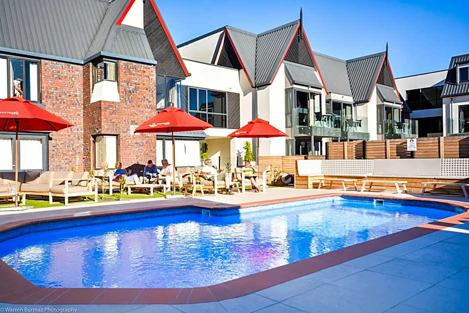 Chateau Marlborough Hotel