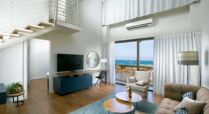 Marine Heights Suites Hotel