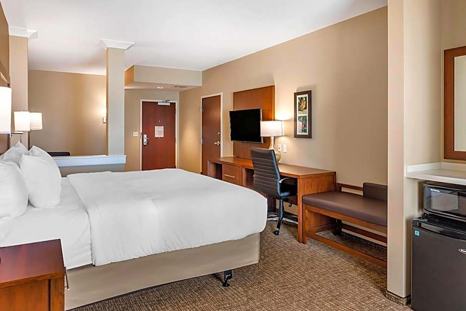 Comfort Inn & Suites