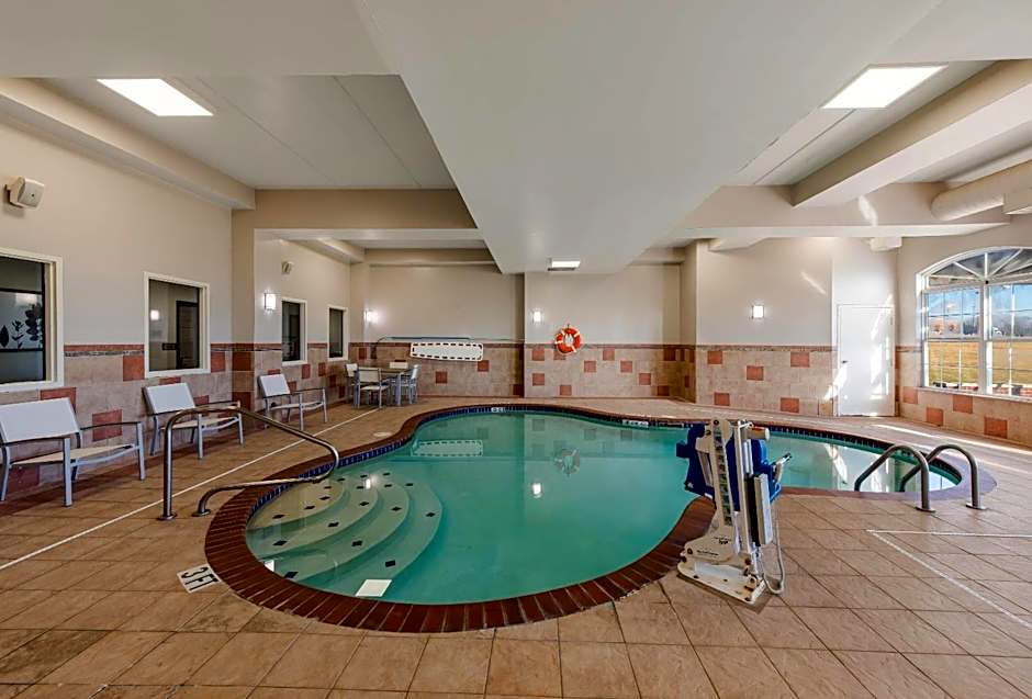 Country Inn & Suites by Radisson, Findlay, OH