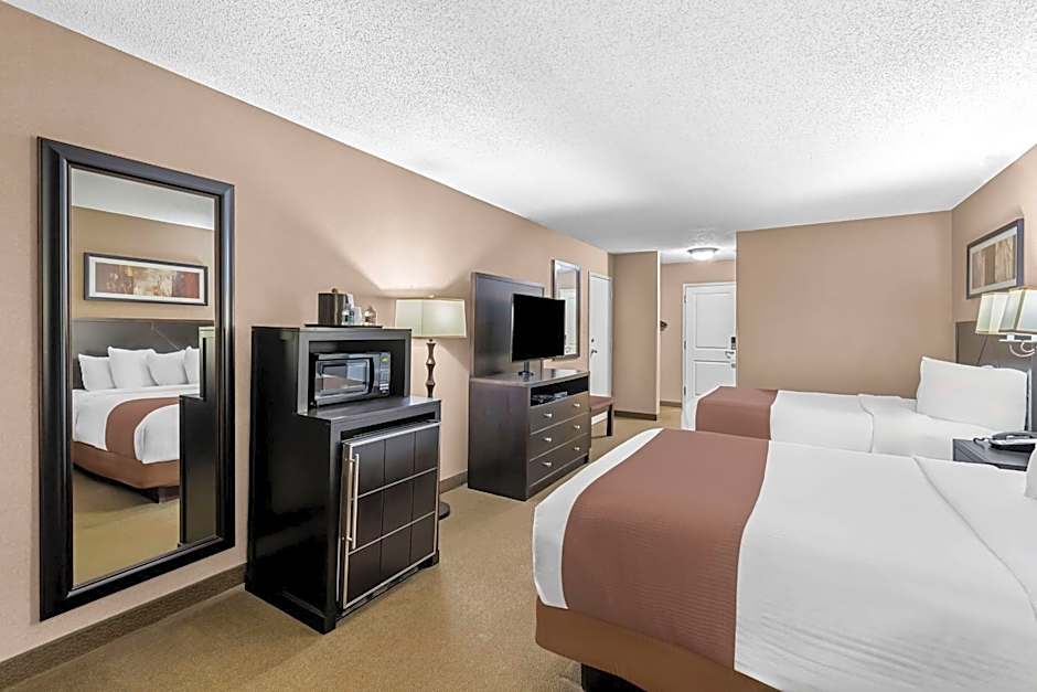Heartland Inn & Suites, SureStay Collection by Best Western