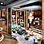 Hotel Phillips Kansas City Curio Collection by Hilton