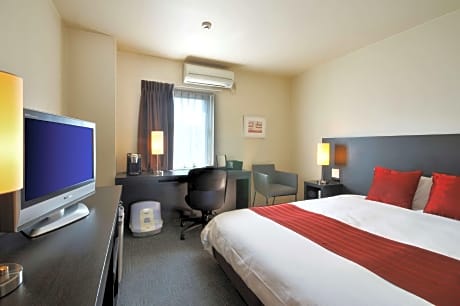 1 Queen Bed, Non-Smoking, Hairdryer, Coffee Maker, Wi-Fi, Pay Movies