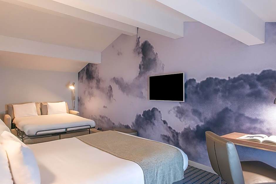 Le Grand Balcon Hotel