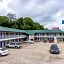 Motel 6-Attalla, AL