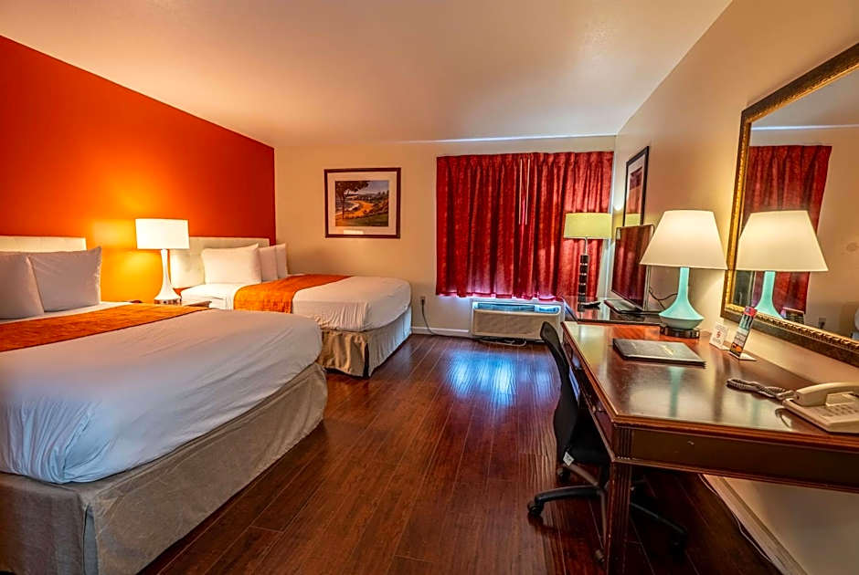 Howard Johnson by Wyndham Buena Park