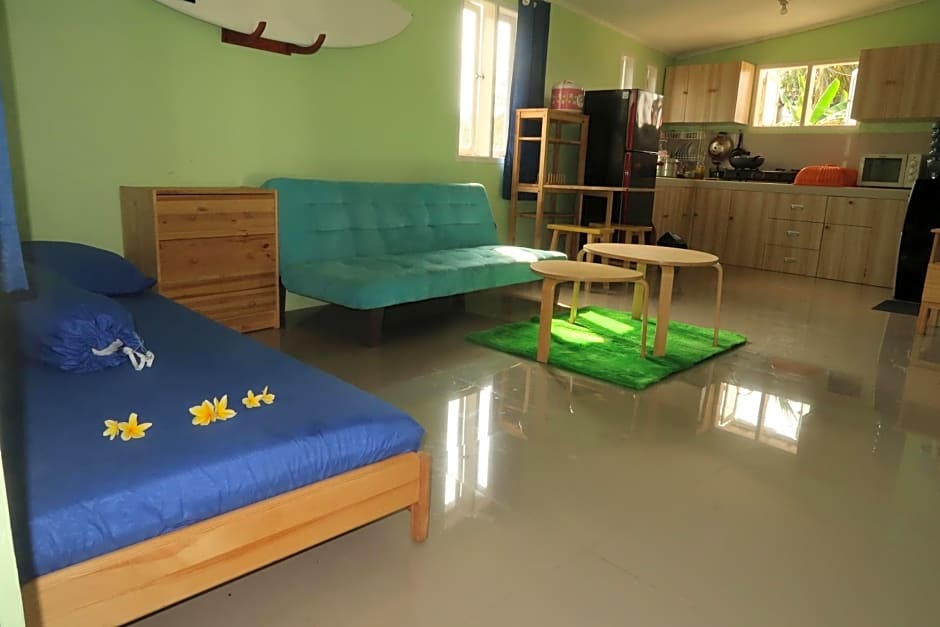 Arya's Surf Camp Cimaja