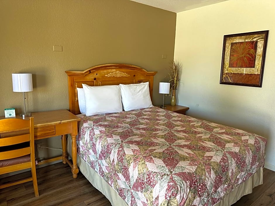 Sunset Inn and Suites