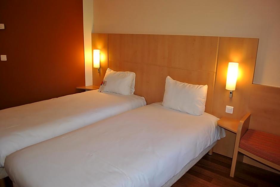 ibis Loriol Le Pouzin