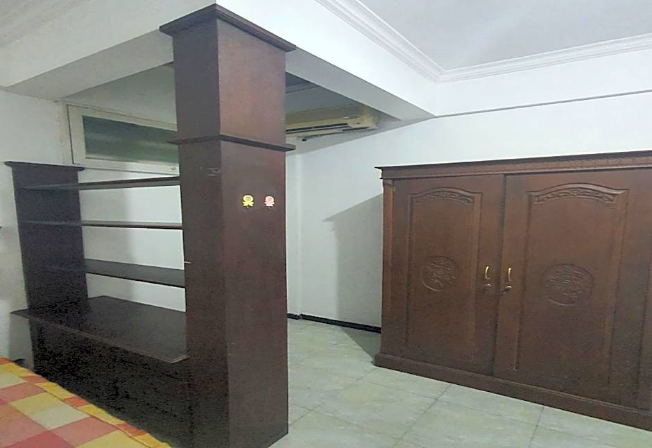 Hotel O MUMU HOMESTAYNearCarnival Park Surabaya