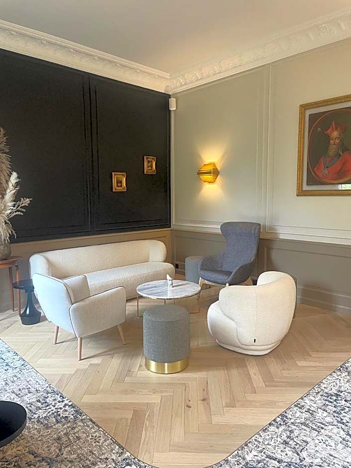 Grand Hôtel "Château de Sully" - Piscine & Spa -Teritoria