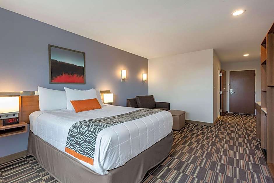 Microtel Inn & Suites by Wyndham Niagara Falls