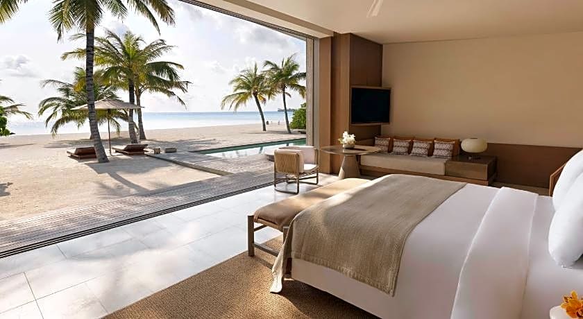 The Ritz-Carlton Maldives, Fari Islands