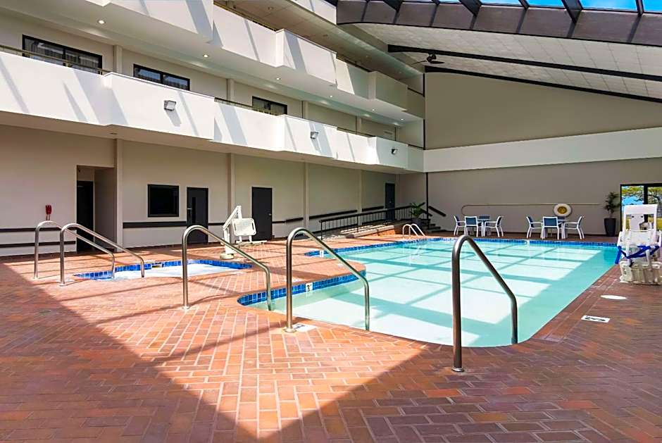 The Inn on Maritime Bay, Ascend Hotel Collection