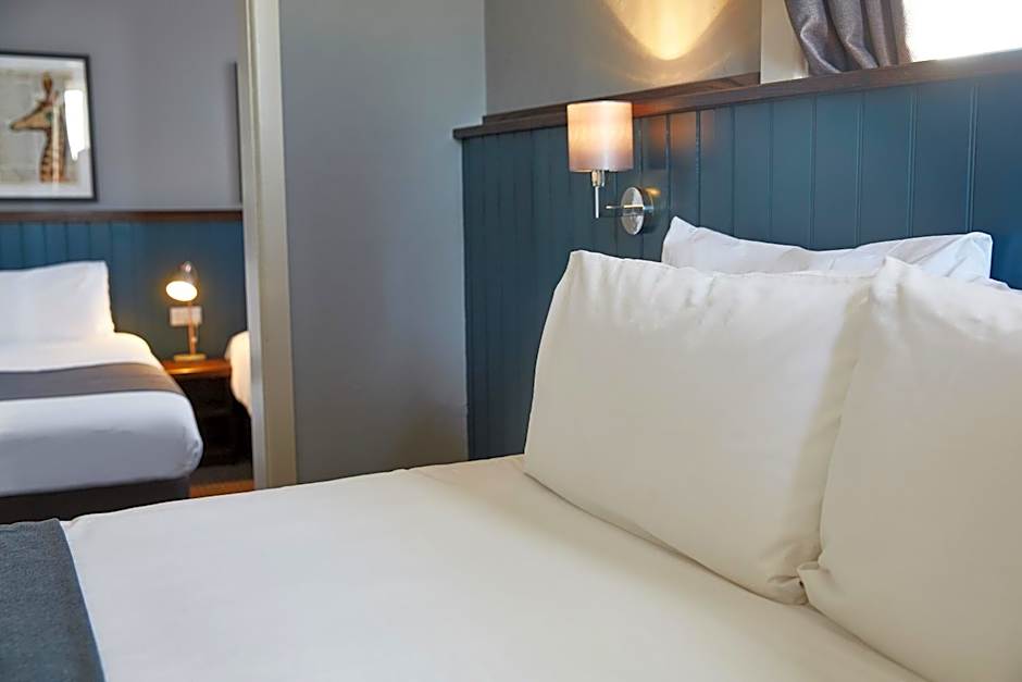 The Spyglass & Kettle by Greene King Inns