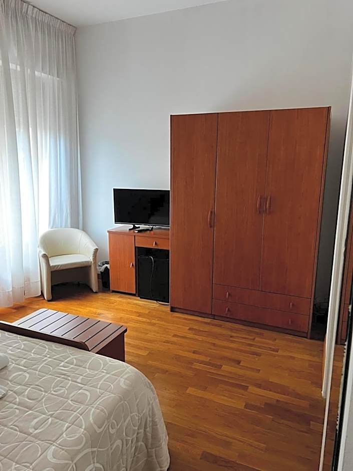 Hotel Mediterraneo – Chianciano Terme, WI