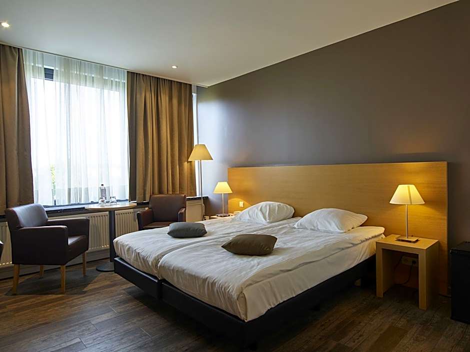Serwir Hotel