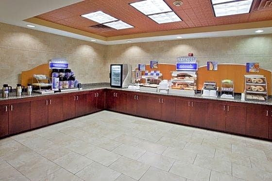 Holiday Inn Express Savannah Airport