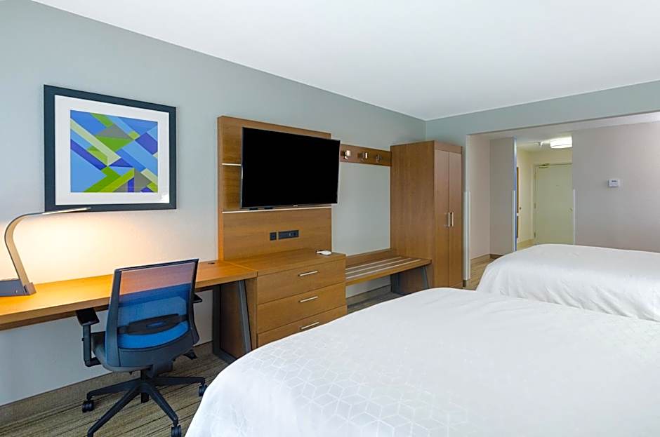Holiday Inn Express Hotel & Suites Weston By IHG