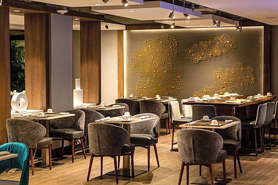 Holiday Inn Toronto Downtown Centre By IHG