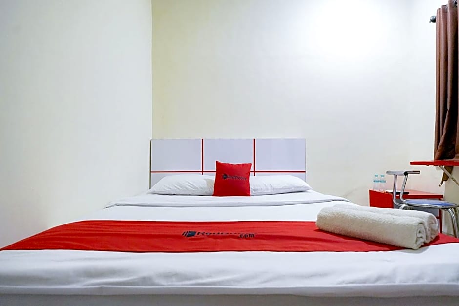 RedDoorz at Buah Batu 5