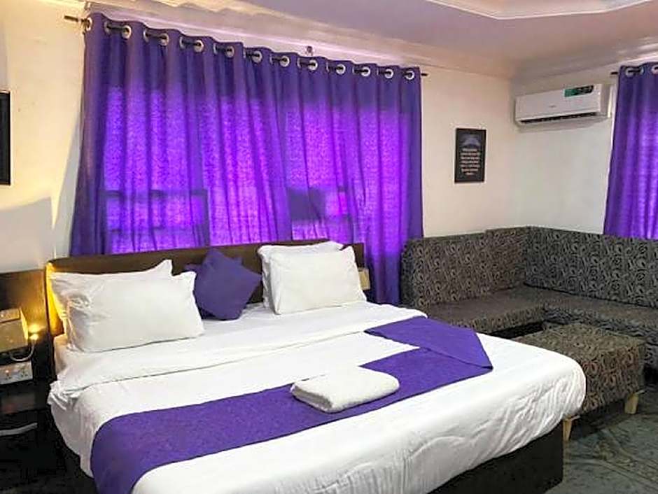 Airport Budget Hotel – Lagos, NY