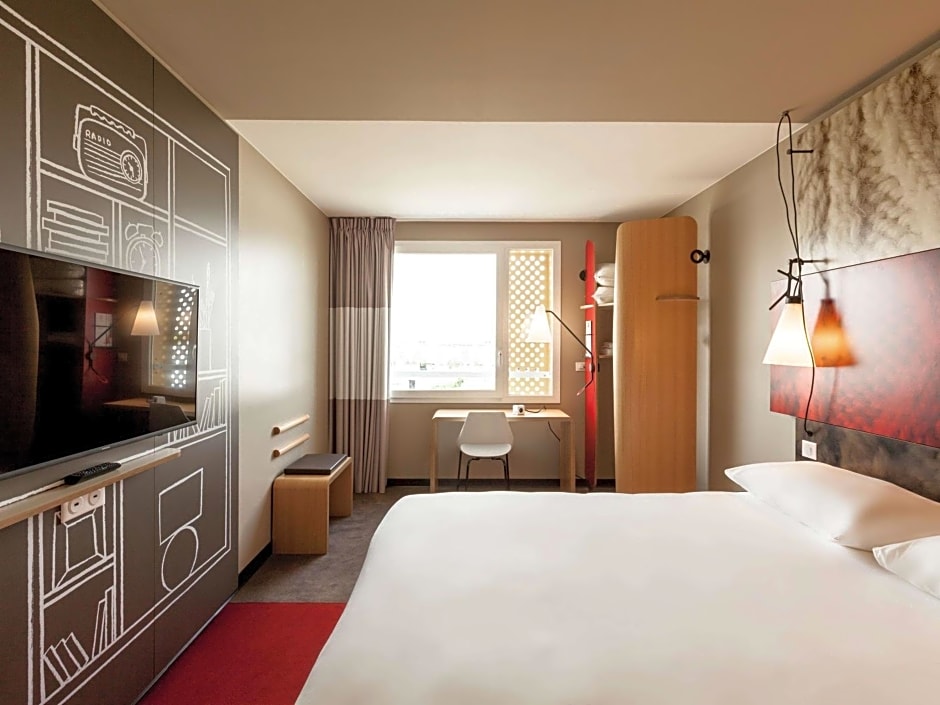 ibis Lyon Carre De Soie