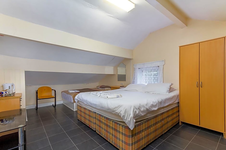 Brecks Hotel – Blackpool