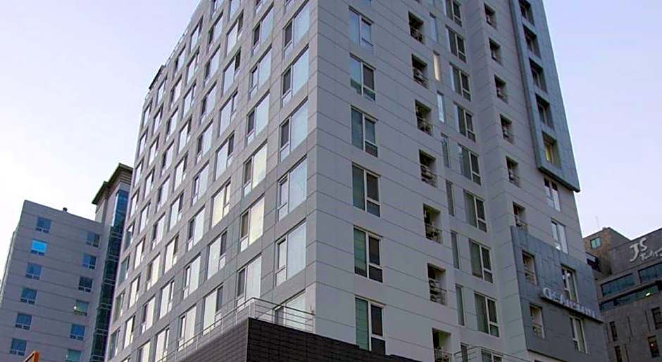 Cplus Residence