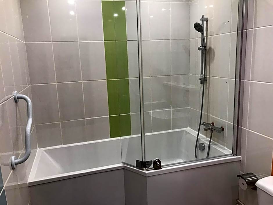 Hotel Couleurs Sud Centre-ville Gare Charleville-Mézières