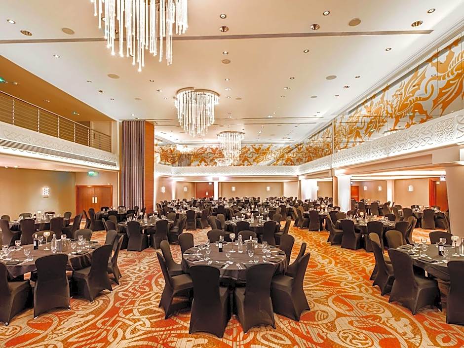 Holland House Hotel Cardiff By Sunday