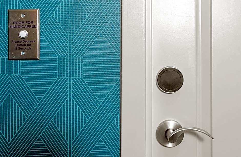 Hampton Inn By Hilton & Suites - Raleigh Downtown