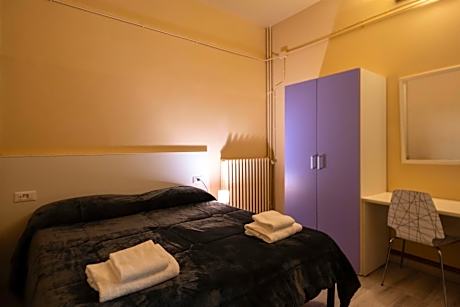 Large Double or Twin Room