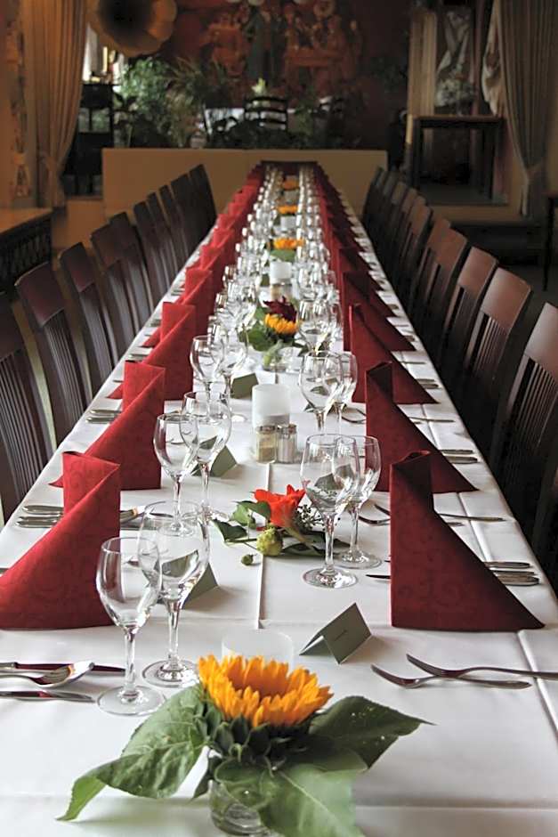 Hotel-Gasthof Die Post Brennerei Frankenhöhe