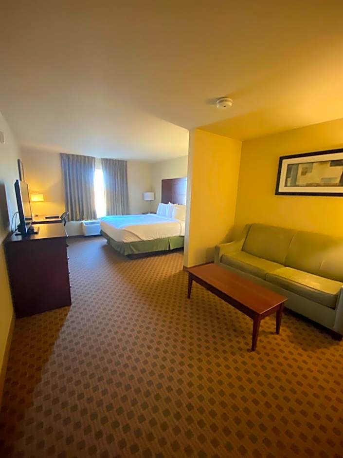 Cobblestone Hotel & Suites - Broken Bow