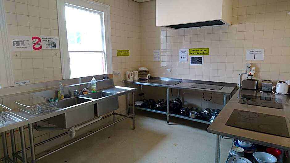 Backpackers Imperial Hotel