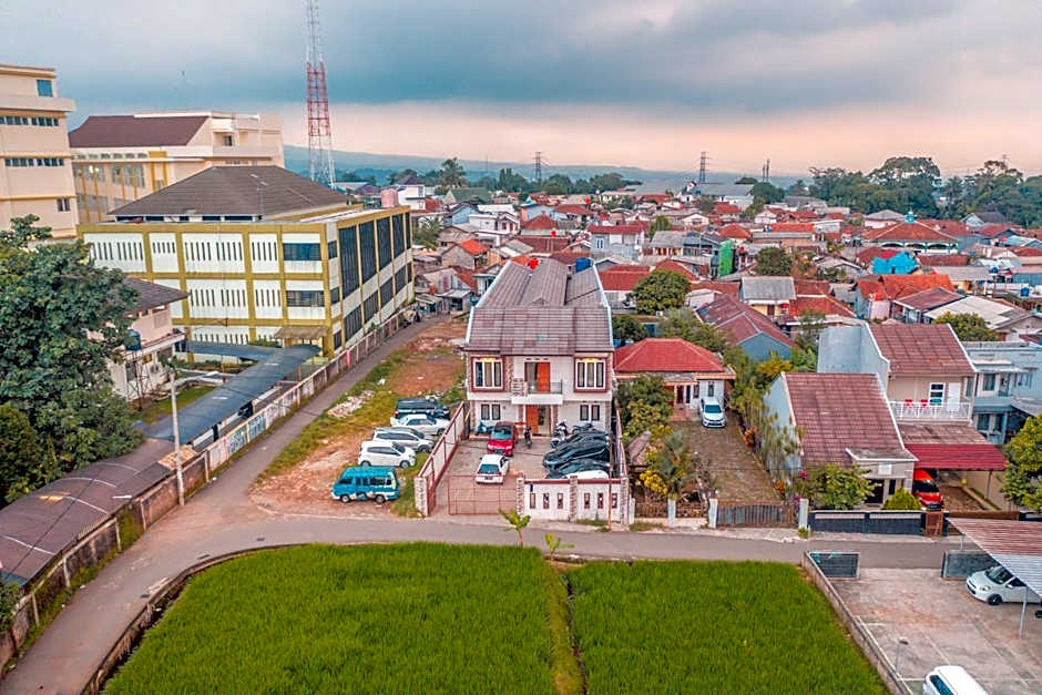 OYO Life 2335 Kos 89