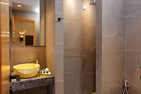 Wellness Jacuzzi Suite