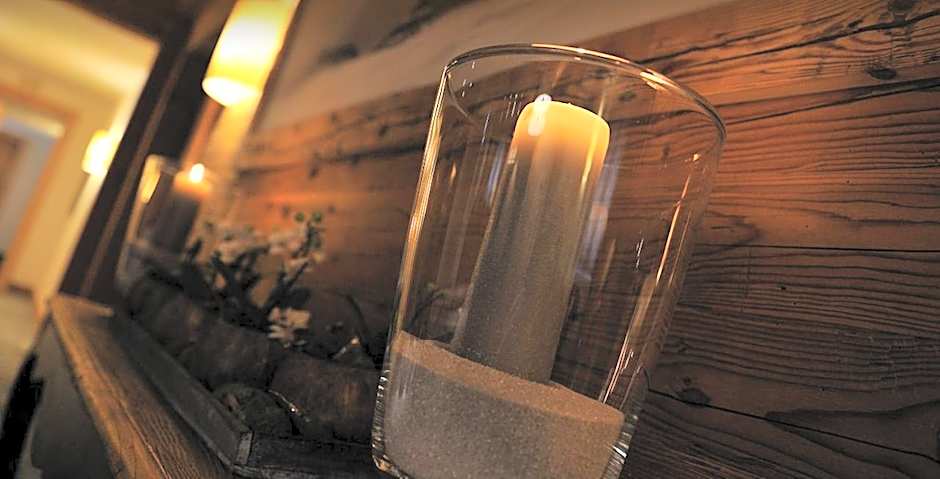 Garni Hotel des Alpes by Bruno Kernen