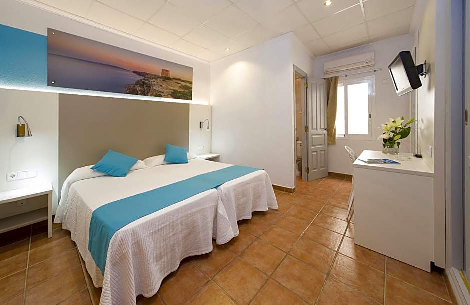 Hostal Adelino